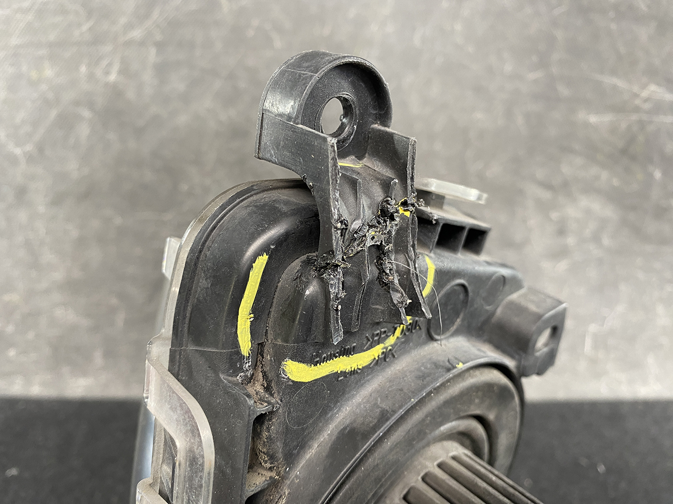 TOYOTA PRIUS ZVW50 ZVW51 LED Fog Light 11539-70687 Left Side x1*DAMAGED* - Image 9