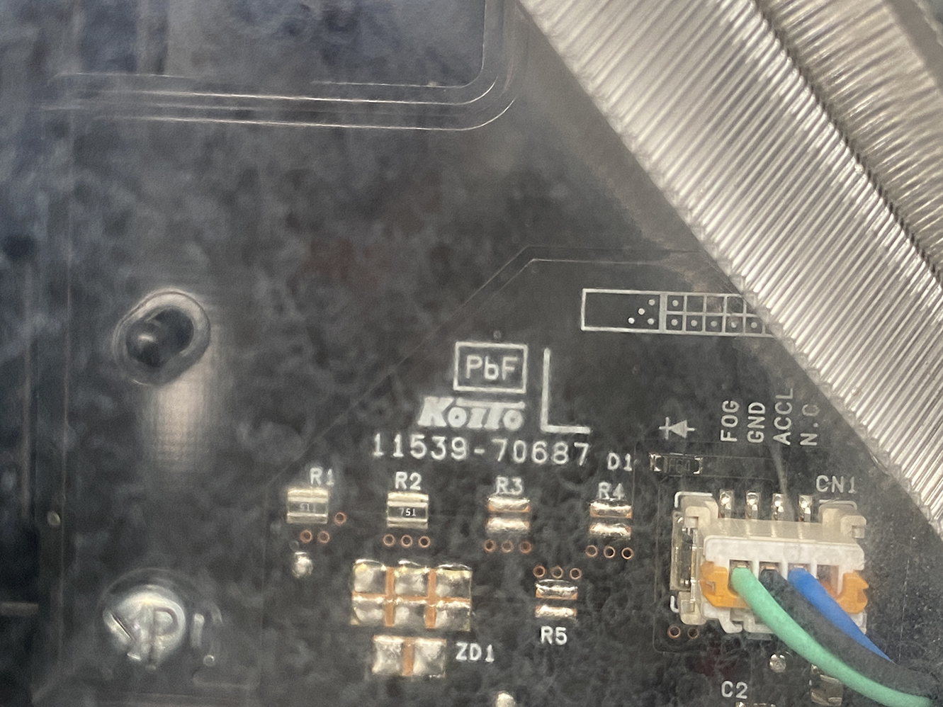 TOYOTA PRIUS ZVW50 ZVW51 LED Fog Light 11539-70687 Left Side x1*DAMAGED* - Image 8