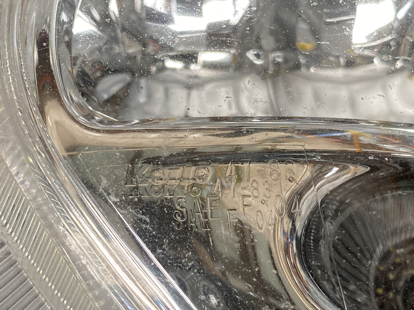 TOYOTA PRIUS ZVW50 ZVW51 LED Fog Light 11539-70687 Left Side x1*DAMAGED* - Image 2