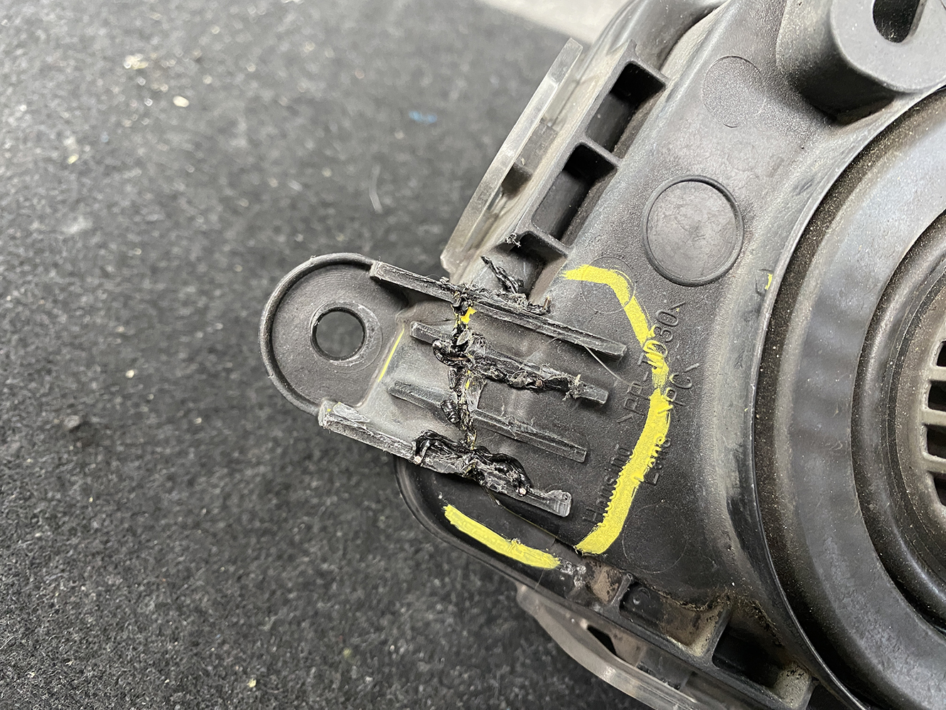 TOYOTA PRIUS ZVW50 ZVW51 LED Fog Light 11539-70687 Left Side x1*DAMAGED* - Image 10