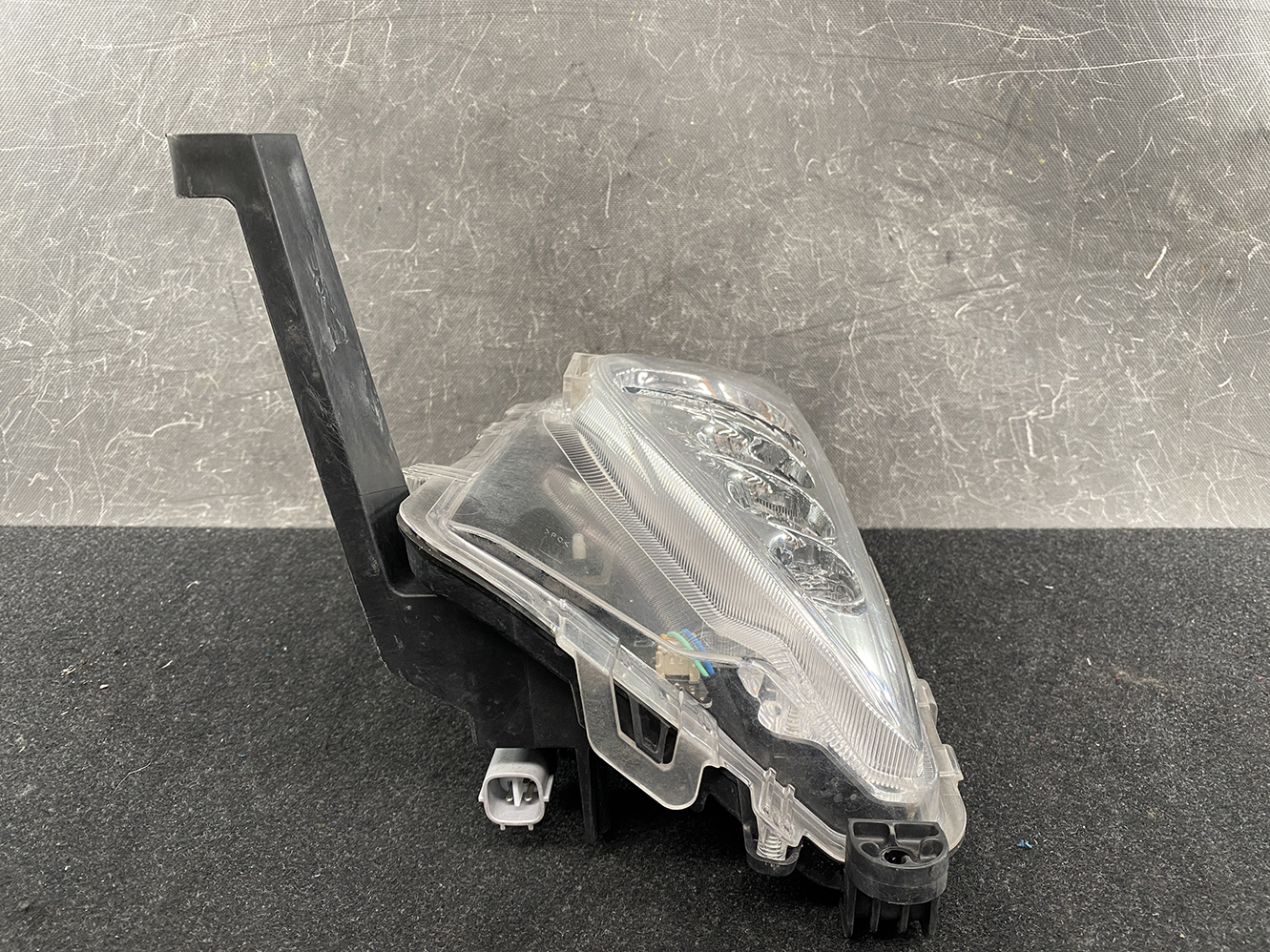 TOYOTA PRIUS ZVW50 ZVW51 LED Fog Light 11539-70687 Left Side x1 - Image 6