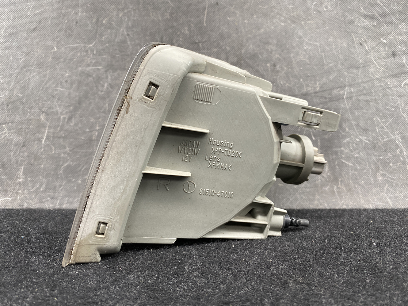 TOYOTA PRIUS ZVW30 Indicator Flasher Lamp KOITO 47-39 Right Side x1 - Image 3