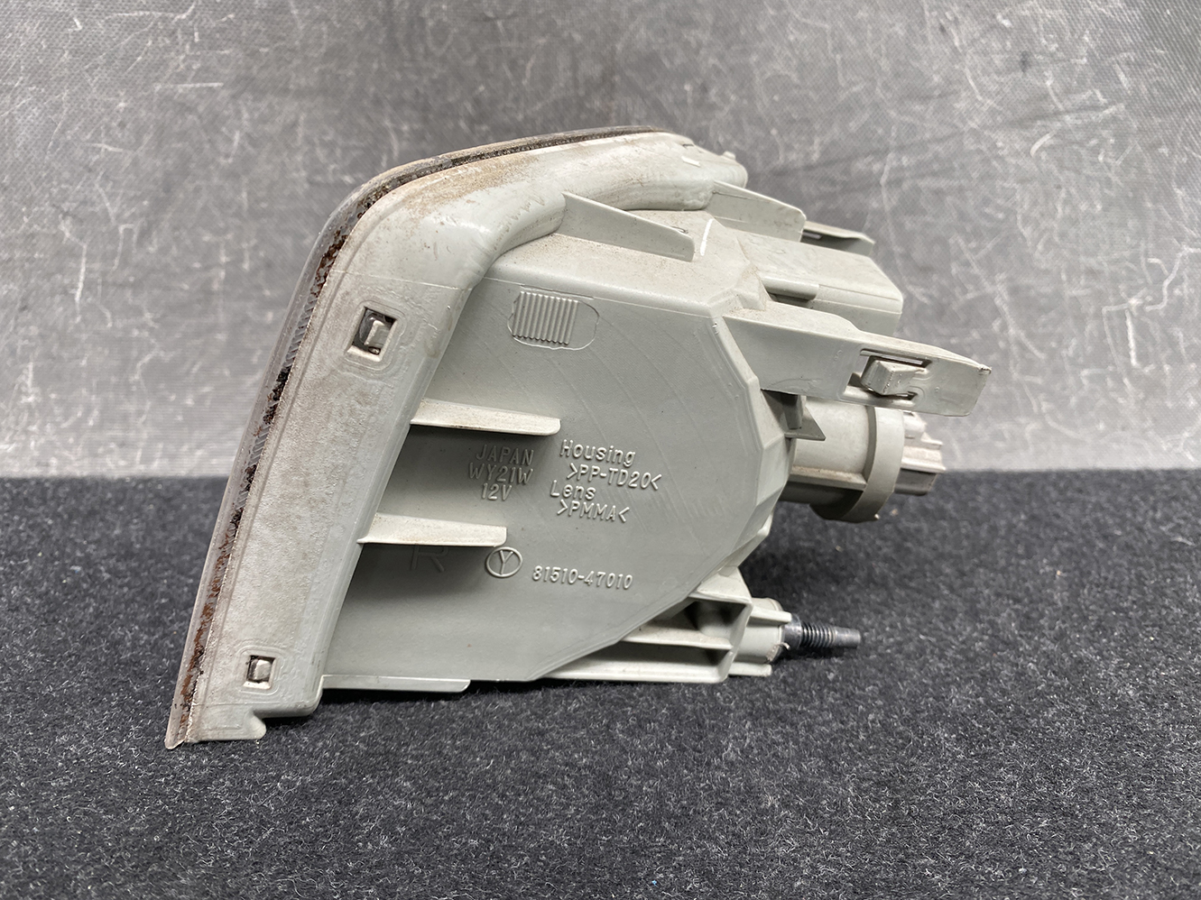 TOYOTA PRIUS ZVW30 Indicator Flasher Lamp KOITO 47-39 Right Side x1*DAMAGED* - Image 3