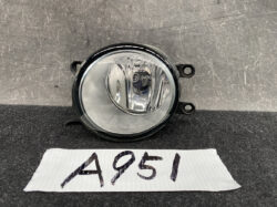 TOYOTA LEXUS Genuine FogLight Valeo 0D-2 / 81220-0D042 / 89210657 / Left Side x1