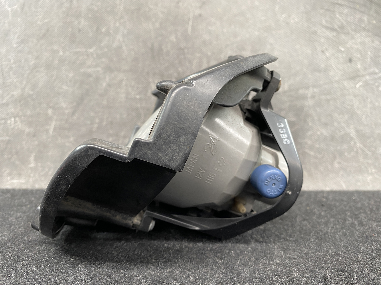 TOYOTA PORTE SPADE NCP141 NCP145 Fog Light KOITO12-580 Right Side x1 - Image 4