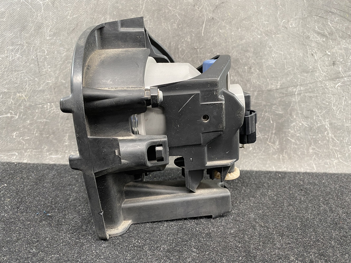 TOYOTA PORTE SPADE NCP141 NCP145 Fog Light KOITO12-580 Right Side x1 - Image 7