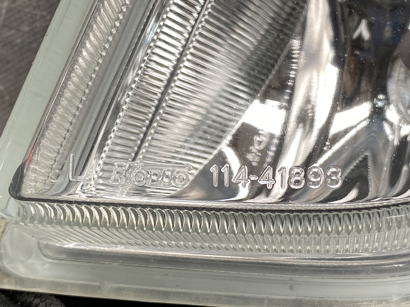 MAZDA BIANTE CCEFW Genuine Fog Light KOITO 114-41893 Left Side x1 - Image 2