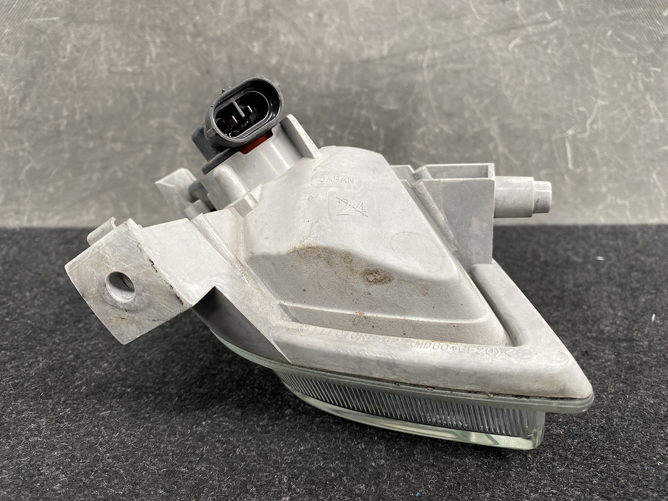 MAZDA BIANTE CCEFW Genuine Fog Light KOITO 114-41893 Left Side x1 - Image 4