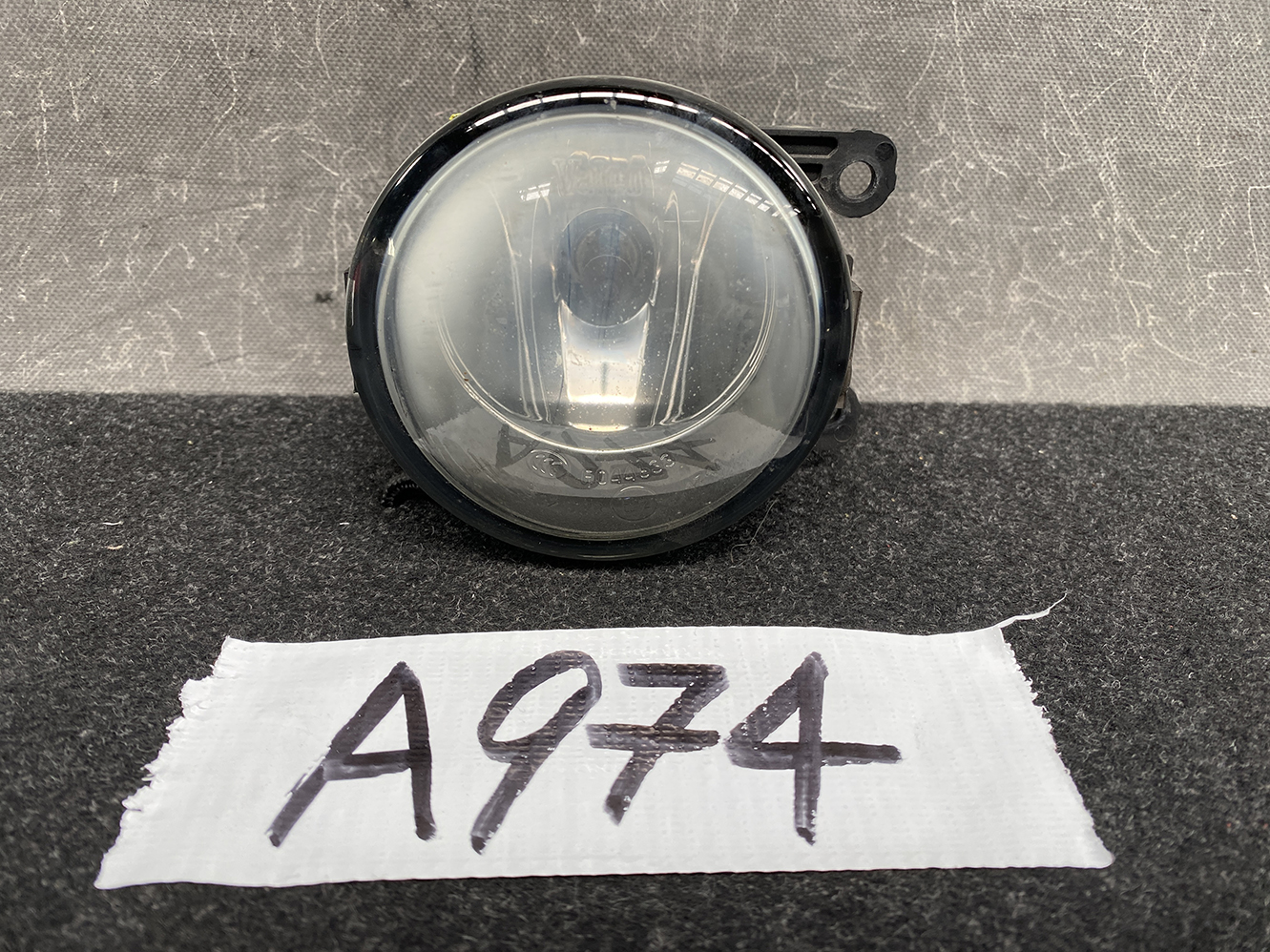 A974_1 SUZUKI Genuine Fog Light Valeo 3550-63J04-000 89211943 x1 *DAMAGED* » 1.95 » JDM-PARTS NZ » JDM-PARTS NZ SUZUKI Genuine Fog Light Valeo 3550-63J04-000 89211943 x1 *DAMAGED* » JDM-PARTS NZ