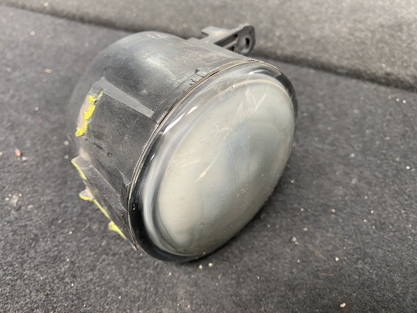 A974_10 SUZUKI Genuine Fog Light Valeo 3550-63J04-000 89211943 x1 *DAMAGED* » 1.95 » JDM-PARTS NZ » JDM-PARTS NZ SUZUKI Genuine Fog Light Valeo 3550-63J04-000 89211943 x1 *DAMAGED* » JDM-PARTS NZ