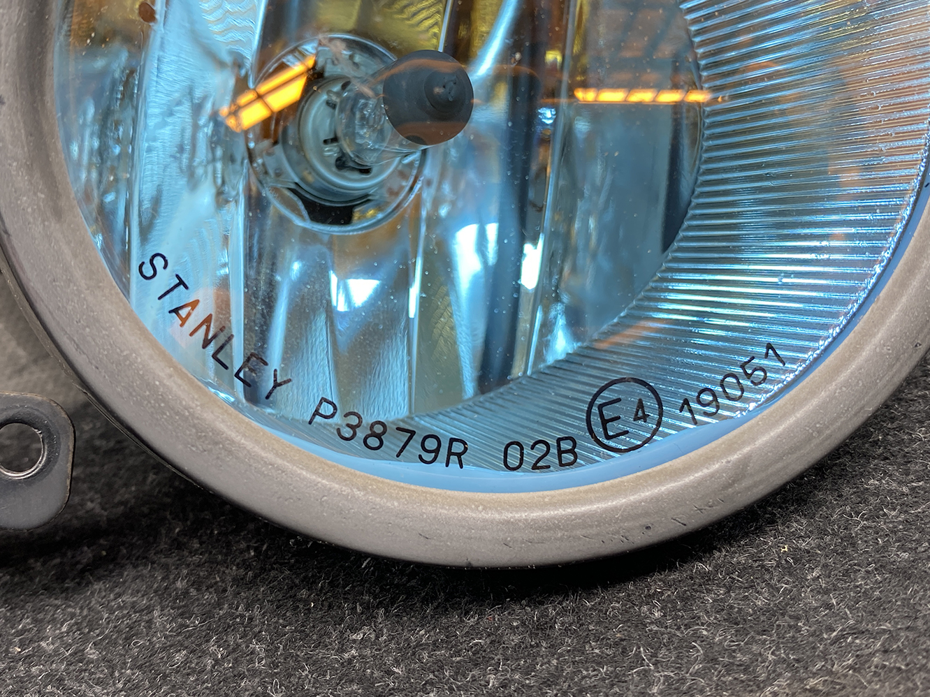 A975_3 HONDA MOBILIO GB1 GB2 FogLight STANLEY P3879 Right Side x1 » 1.95 » JDM-PARTS NZ » JDM-PARTS NZ HONDA MOBILIO GB1 GB2 FogLight STANLEY P3879 Right Side x1 » JDM-PARTS NZ