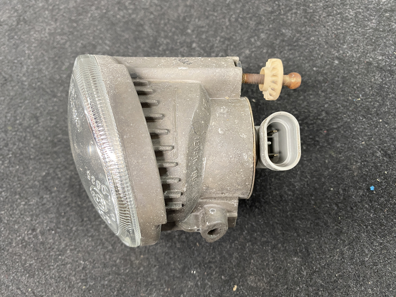 A977_10 TOYOTA Genuine Fog Light ICHIKOH 52-040 Right Side x1 » 1.95 » JDM-PARTS NZ » JDM-PARTS NZ TOYOTA Genuine Fog Light ICHIKOH 52-040 Right Side x1 » JDM-PARTS NZ