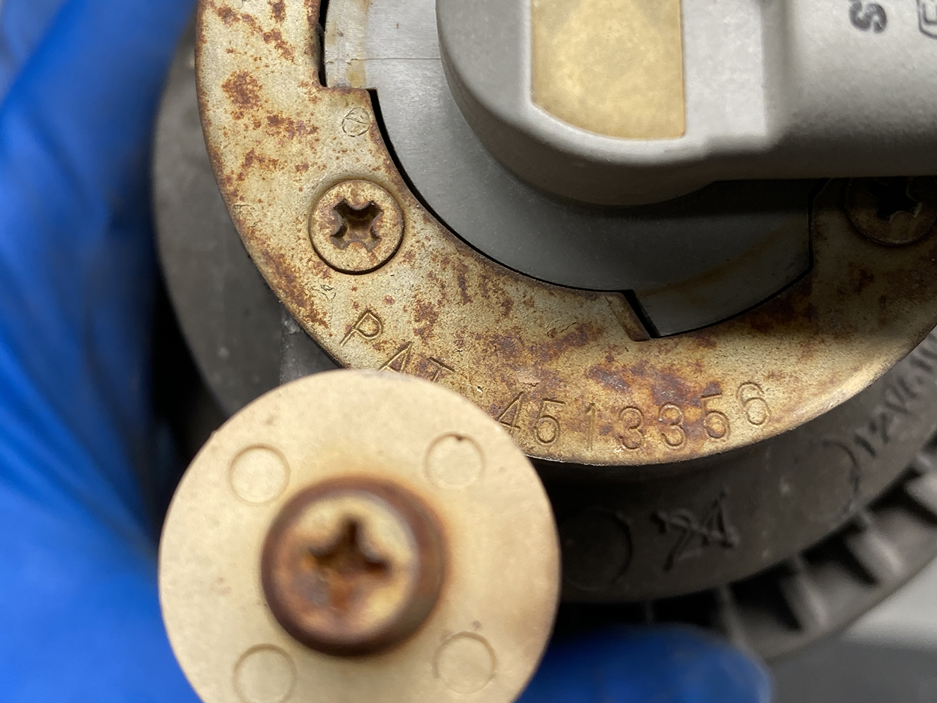 A977_4 TOYOTA Genuine Fog Light ICHIKOH 52-040 Right Side x1 » 1.95 » JDM-PARTS NZ » JDM-PARTS NZ TOYOTA Genuine Fog Light ICHIKOH 52-040 Right Side x1 » JDM-PARTS NZ