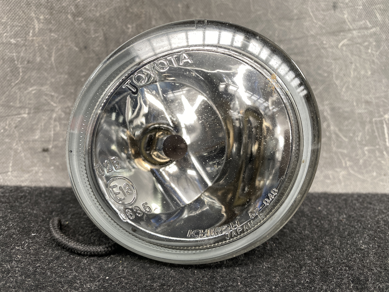 A977_6 TOYOTA Genuine Fog Light ICHIKOH 52-040 Right Side x1 » 1.95 » JDM-PARTS NZ » JDM-PARTS NZ TOYOTA Genuine Fog Light ICHIKOH 52-040 Right Side x1 » JDM-PARTS NZ