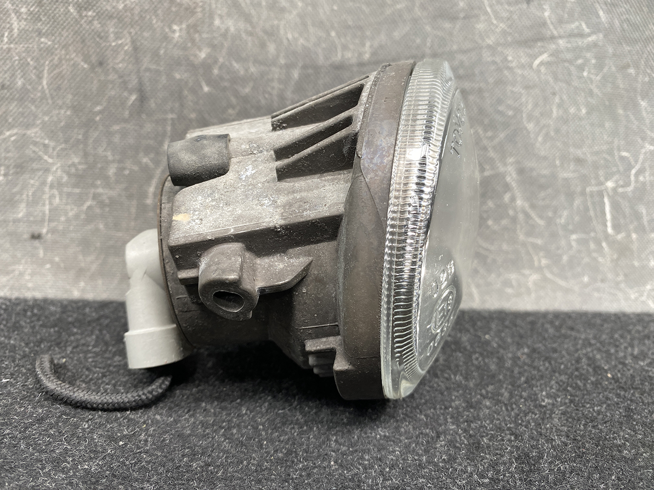 A977_8 TOYOTA Genuine Fog Light ICHIKOH 52-040 Right Side x1 » 1.95 » JDM-PARTS NZ » JDM-PARTS NZ TOYOTA Genuine Fog Light ICHIKOH 52-040 Right Side x1 » JDM-PARTS NZ