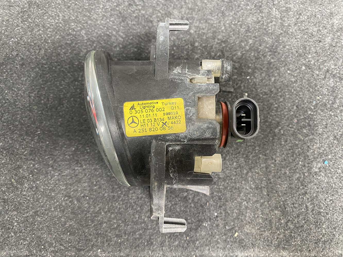 A979_10 Mercedes-Benz Genuine FogLight AL A2518200856 Right Side x1 » 1.95 » JDM-PARTS NZ » JDM-PARTS NZ Mercedes-Benz Genuine FogLight AL A2518200856 Right Side x1 » JDM-PARTS NZ