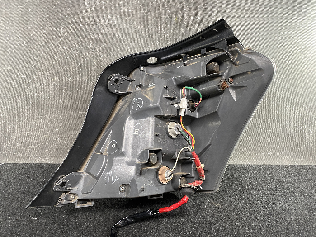 A982_7 TOYOTA SAI AZK10 Genuine Taillight KOITO 75-12 LEFT SIDE x1 » NZ9.95 » JDM-PARTS NZ » JDM-PARTS NZ TOYOTA SAI AZK10 Genuine Taillight KOITO 75-12 LEFT SIDE x1 » JDM-PARTS NZ