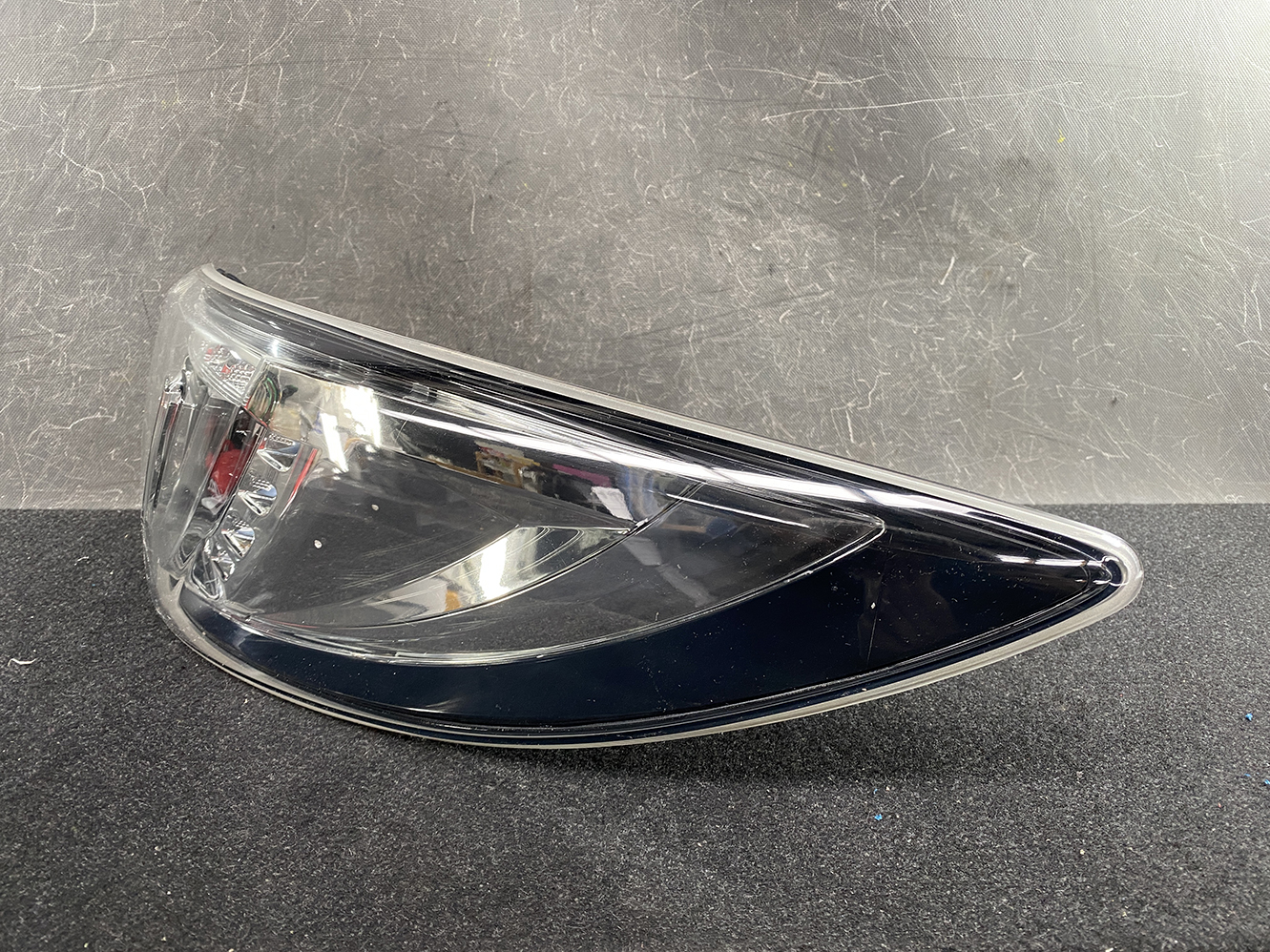 A983_4 MAZDA MAZDA6 ATENZA GH LED Taillight 220-41095 Right Side x1 » NZ1.95 » JDM-PARTS NZ » JDM-PARTS NZ MAZDA MAZDA6 ATENZA GH LED Taillight 220-41095 Right Side x1 » JDM-PARTS NZ