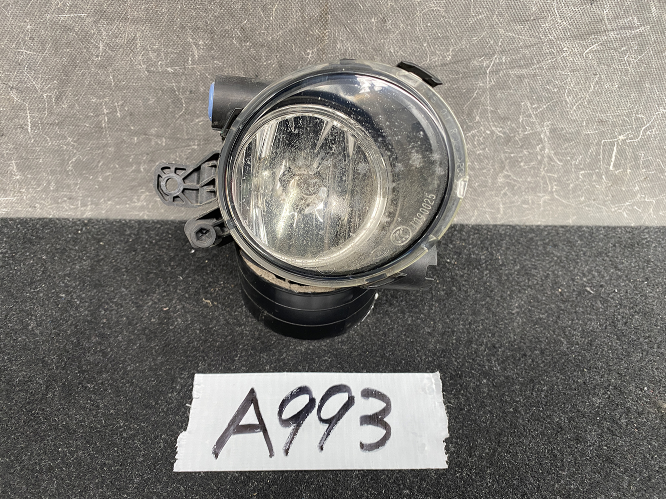 VOLVO XC70 Genuine Fog Light 31214476 Right Side x1