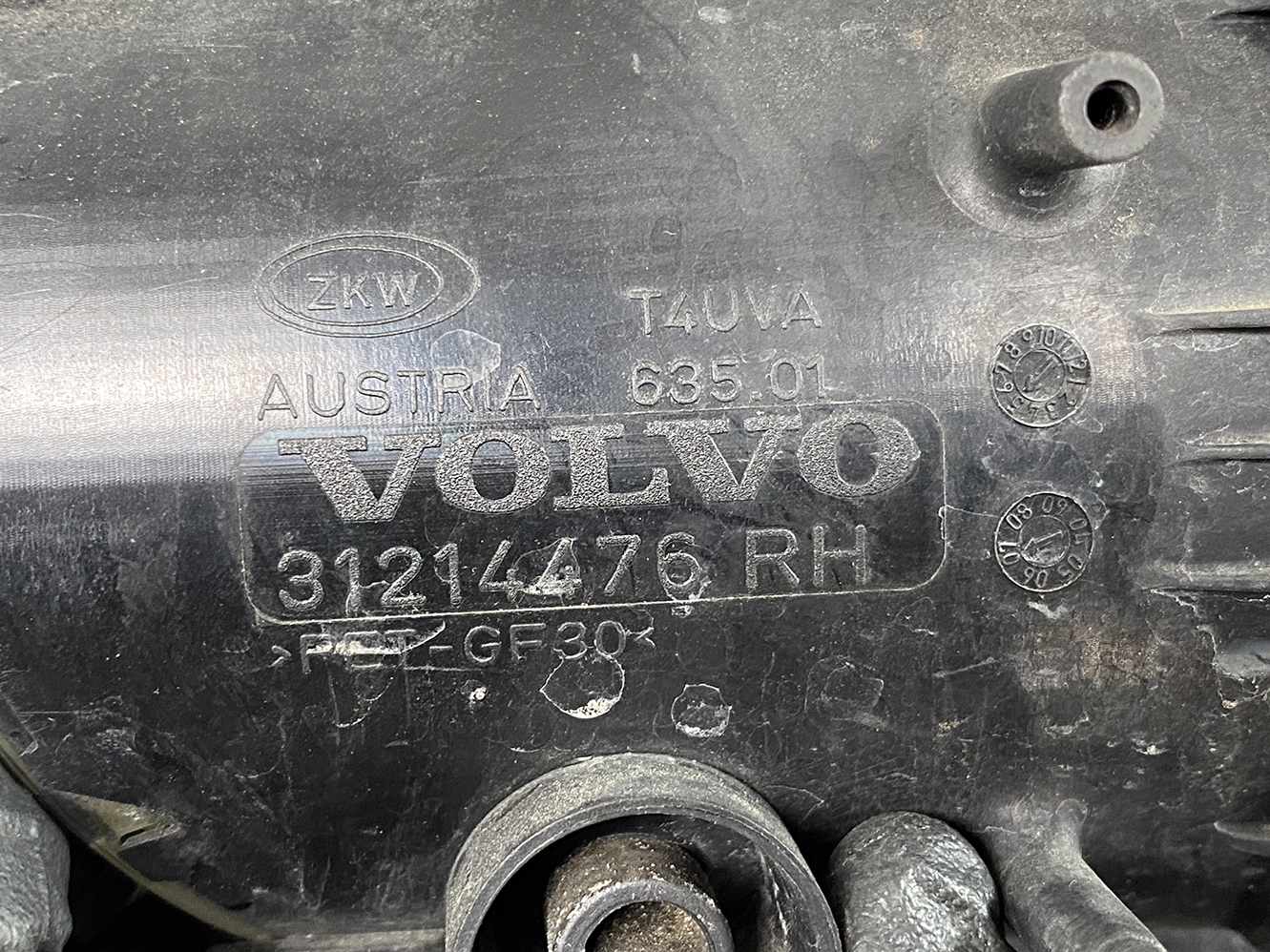 VOLVO XC70 Genuine Fog Light 31214476 Right Side x1 - Image 11