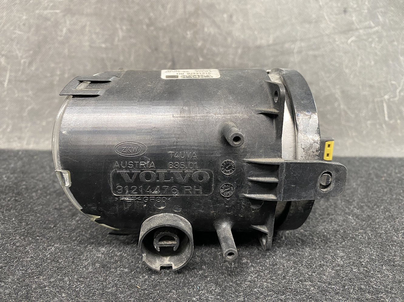 VOLVO XC70 Genuine Fog Light 31214476 Right Side x1 - Image 8