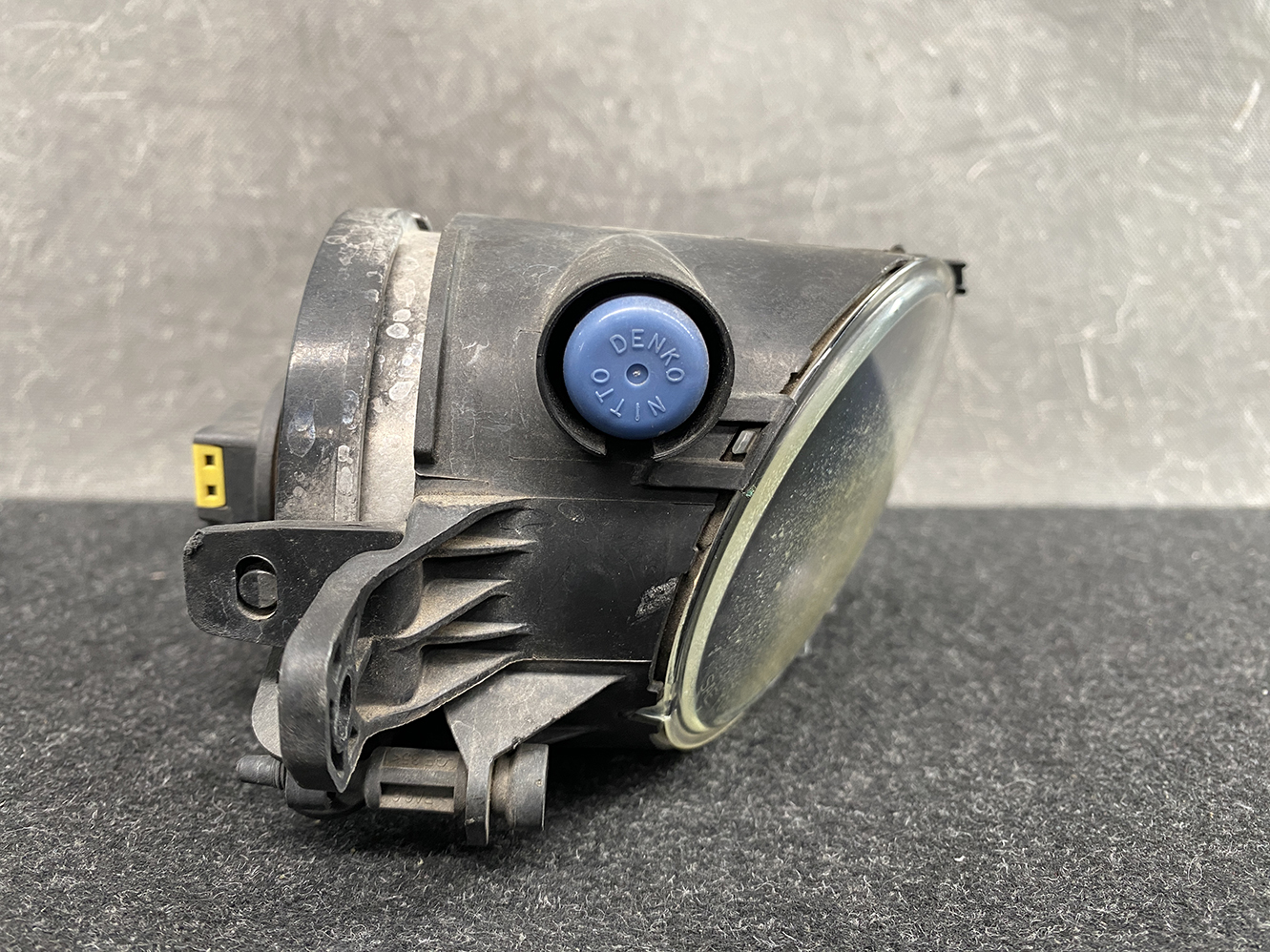 VOLVO XC70 Genuine Fog Light 31214476 Right Side x1 - Image 7