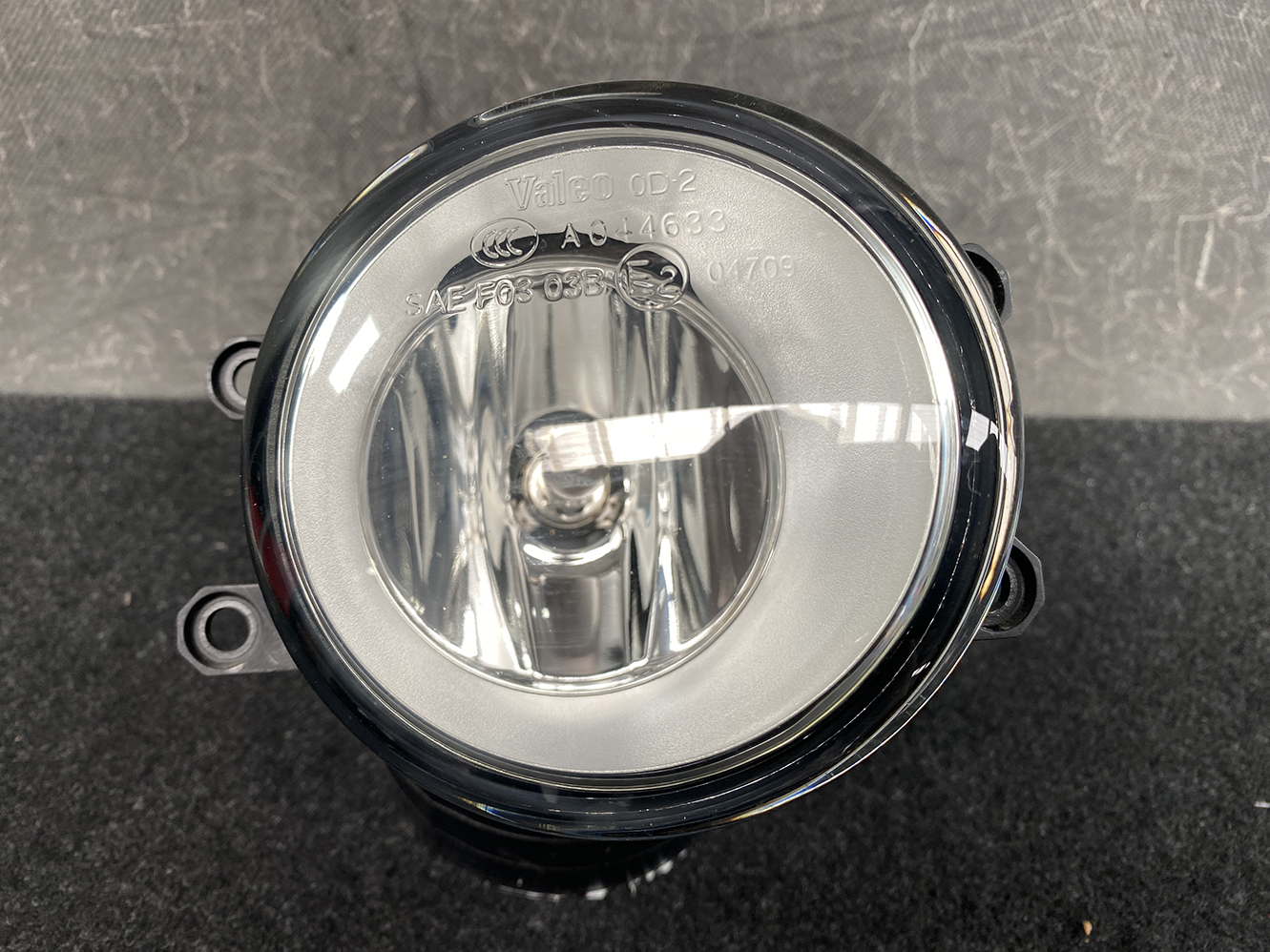 SUZUKI Genuine FogLight Valeo 0D-2 / 35501-57L01 / 89210656 / Right Side x1 - Image 8
