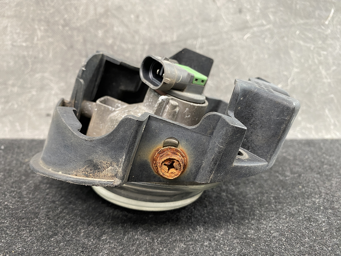 MAZDA VERISA DC5W Genuine FogLight KOITO 114-61009 Right Side x1 - Image 5