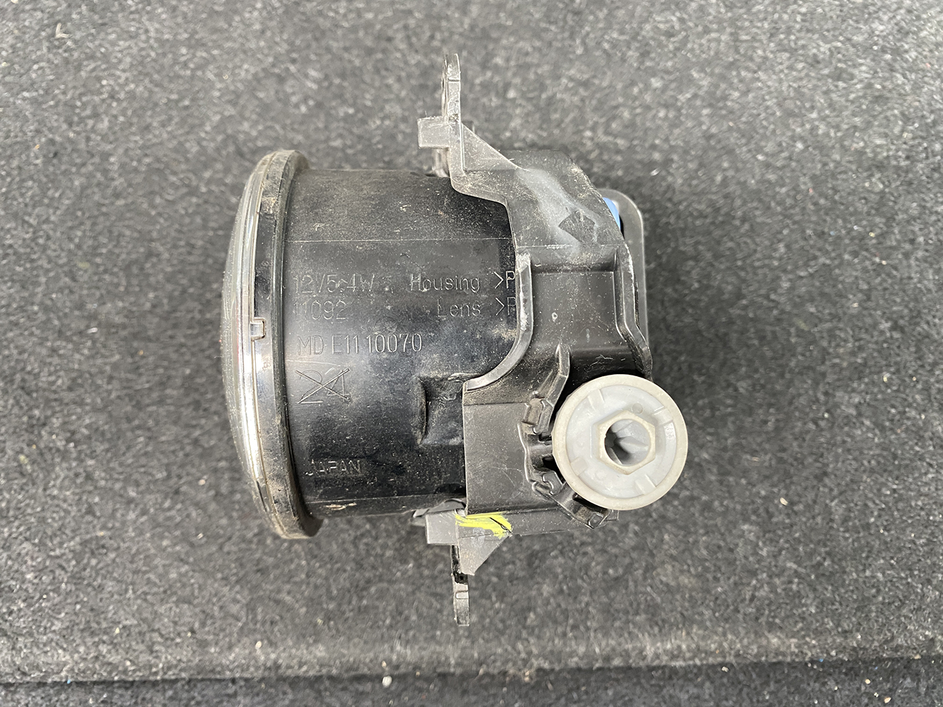 SUZUKI HUSTLER MR31S Fog Light KOITO 114-11092 Left Side x1 *DAMAGED* - Image 4