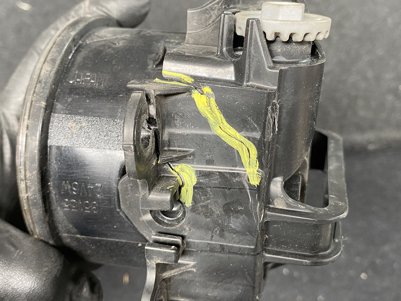 SUZUKI HUSTLER MR31S Fog Light KOITO 114-11092 Left Side x1 *DAMAGED* - Image 12