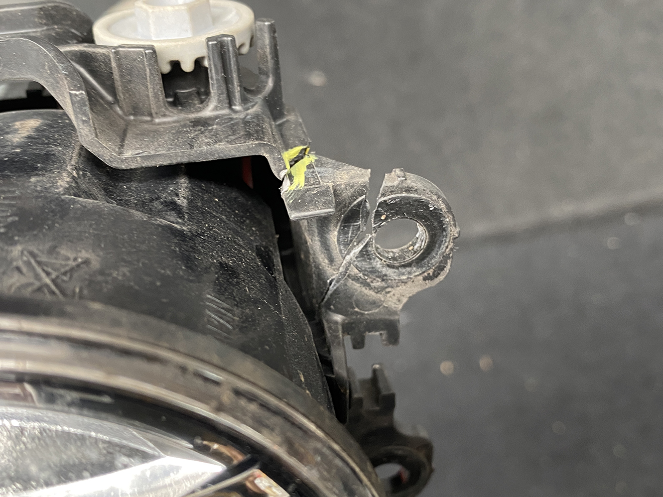 SUZUKI HUSTLER MR31S Fog Light KOITO 114-11092 Left Side x1 *DAMAGED* - Image 13