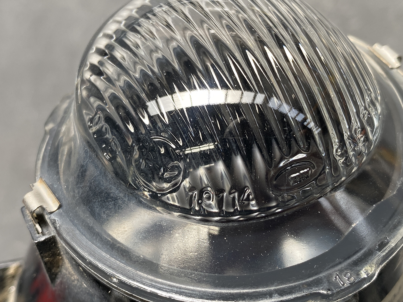 BMW 3 Series Genuine Fog Light 608.01 x1 - Image 2