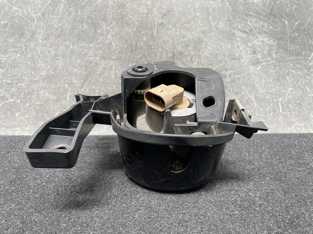 TOYOTA HIACE Genuine FogLight ICHIKOH 52-040 Right Side x1 - Image 7