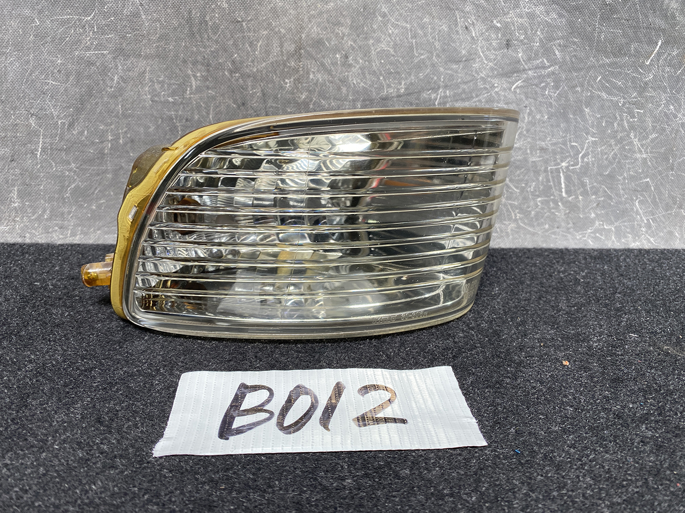 TOYOTA CROWN GRS180 Genuine FogLight KOITO 30-306 Right Side x1