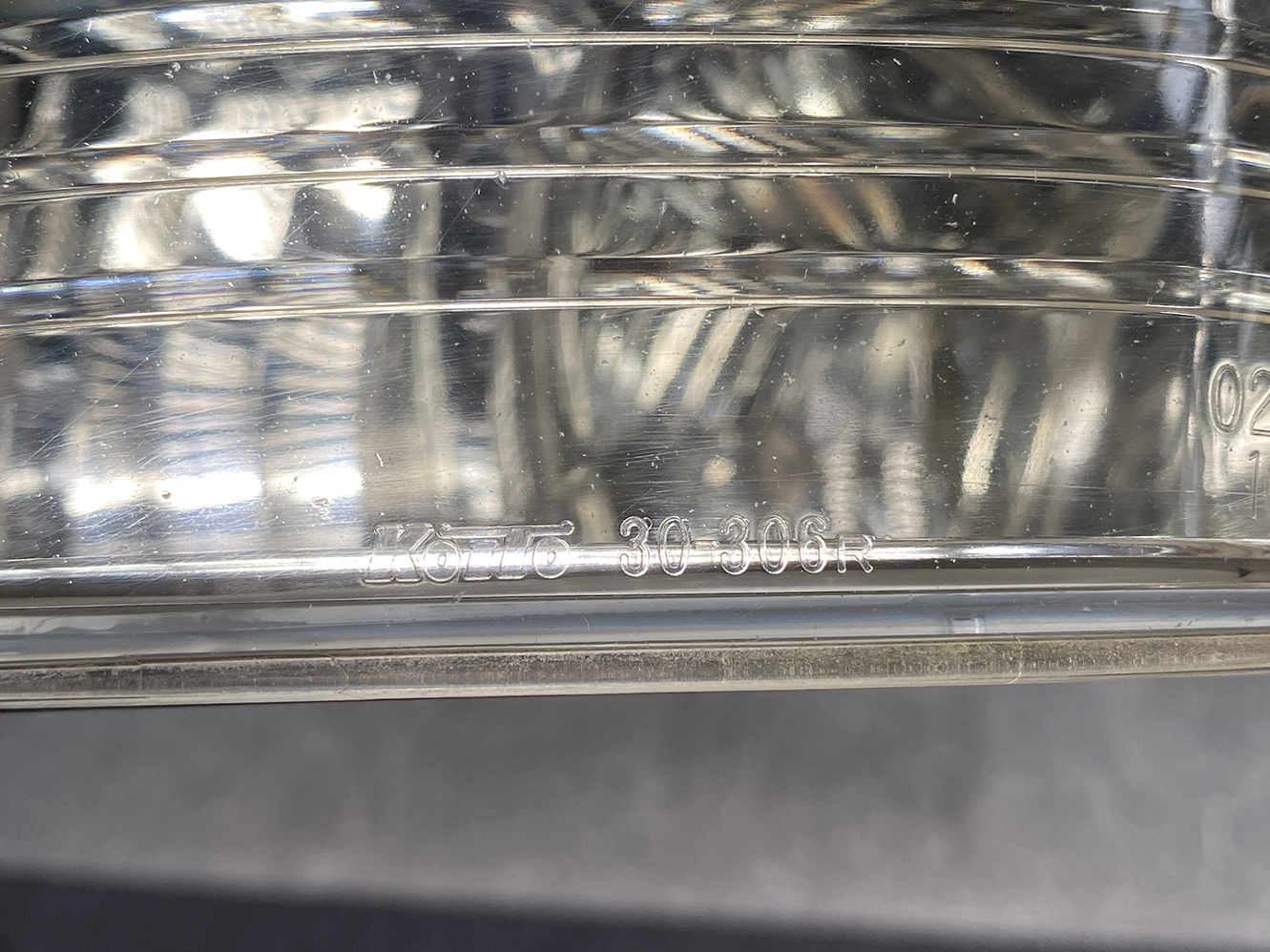 TOYOTA CROWN GRS180 Genuine FogLight KOITO 30-306 Right Side x1 - Image 2