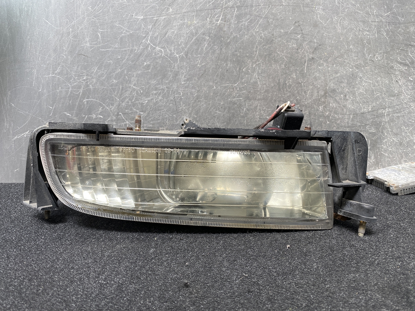TOYOTA ALPHARD VELLFIRE ANH10 Aftermarket HID Fog Lamp 26-74 - Image 2