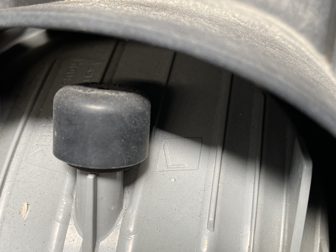 TOYOTA NOAH VOXY AZR60 Genuine FogLight KOITO 42-34 Left Side x1 - Image 10