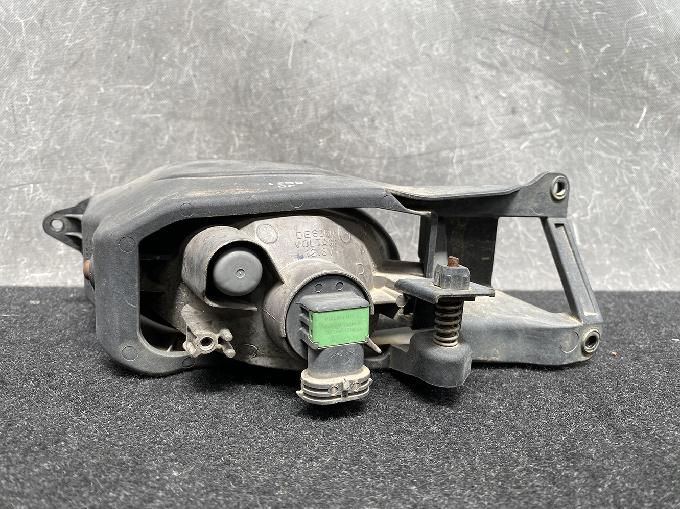 HONDA FIT JAZZ GP2 Genuine Fog Light P9642 with Bracket Right Side x1 - Image 9