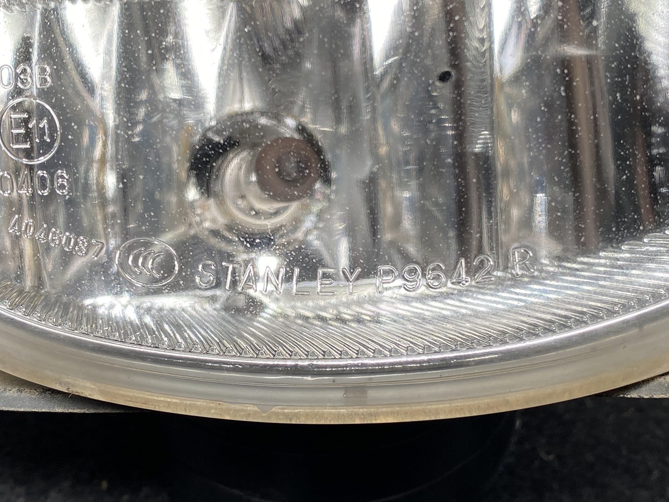 HONDA FIT JAZZ GP2 Genuine Fog Light P9642 with Bracket Right Side x1 - Image 3