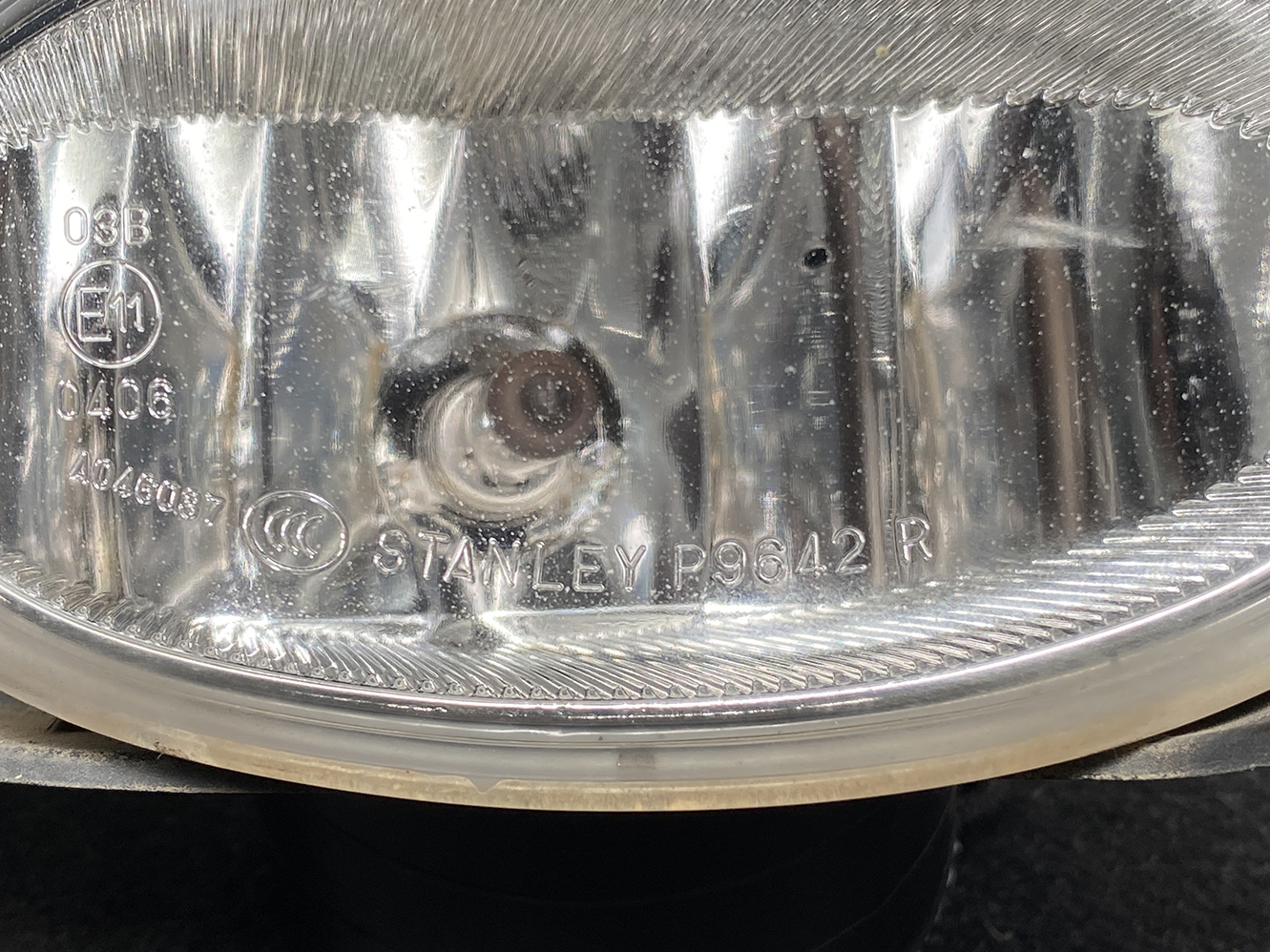 HONDA FIT JAZZ GP2 Genuine Fog Light P9642 with Bracket Right Side x1 - Image 4