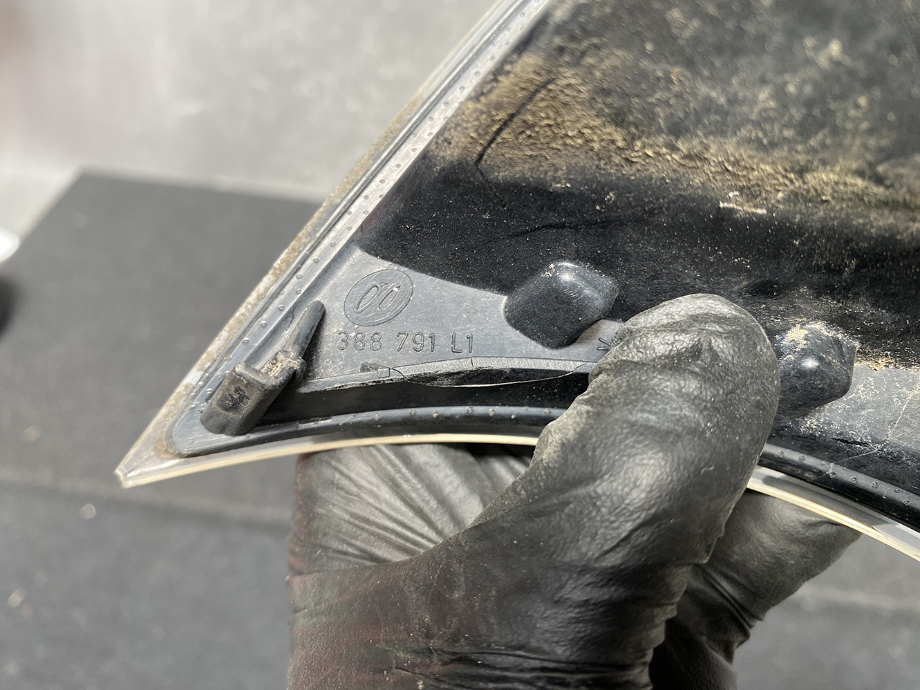 BMW 3 Series E46 Genuine Indicator 6914199 Left Side x1 - Image 10