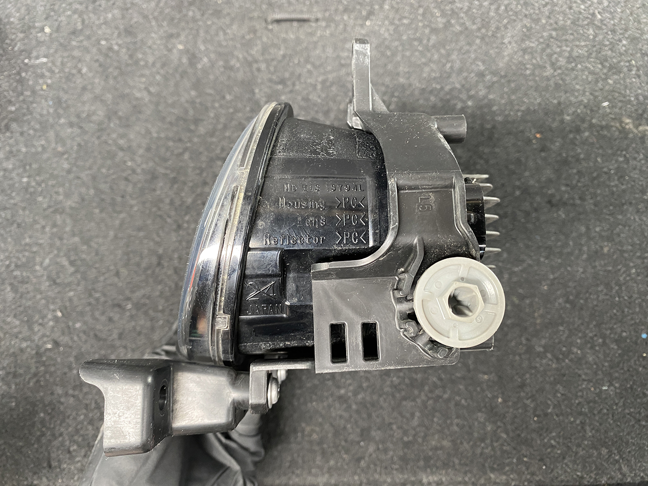 TOYOTA ESQUIRE ZRR80 Genuine LED Fog Light KOITO 48-150 Left Side x1 - Image 5