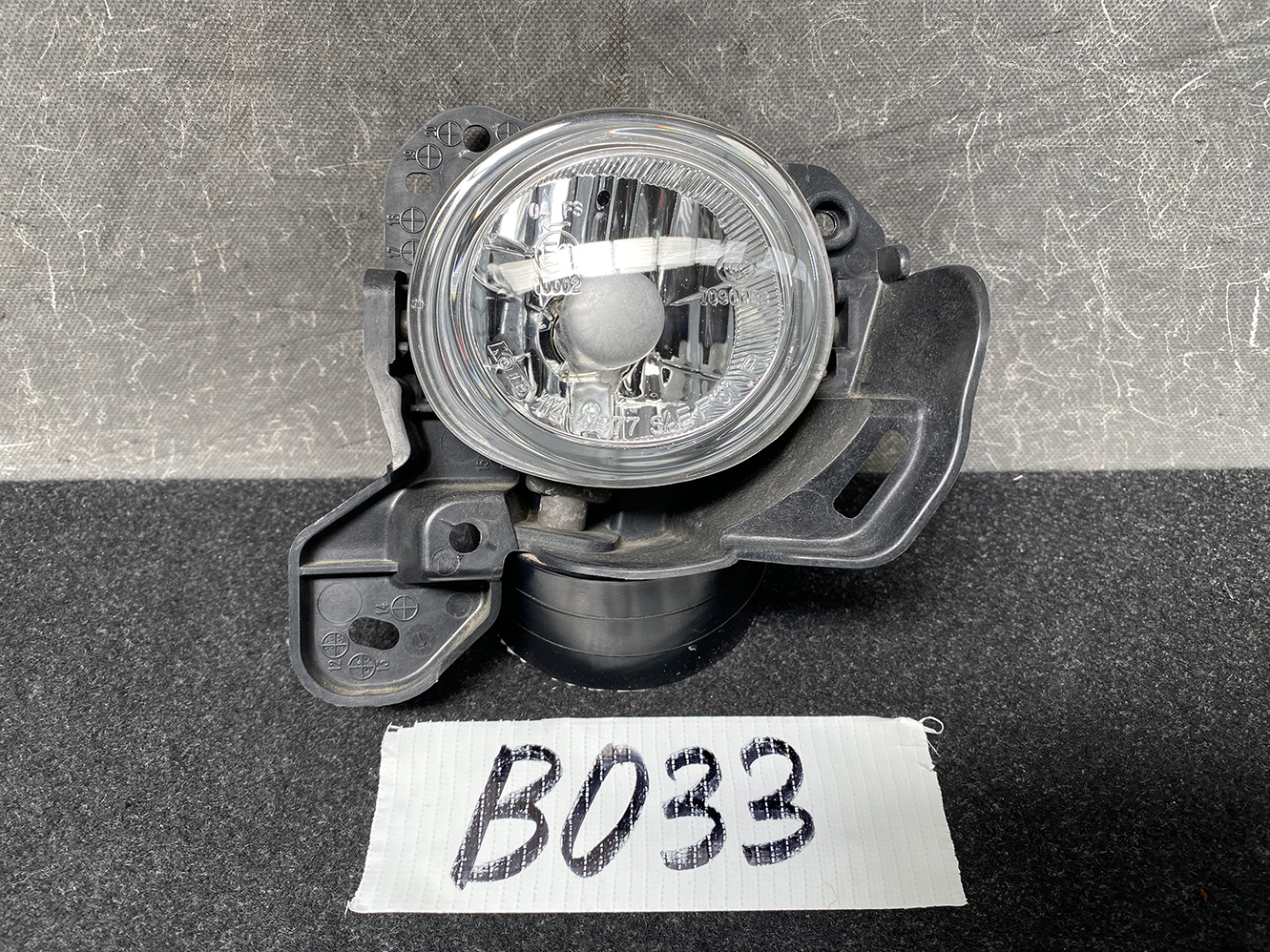 MAZDA CX-5 KE2AW Genuine Fog Light KOITO 114-41977 Right Side x1