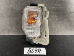 TOYOTA PRIUS ZVW30 Indicator KOITO 47-53 RIGHT SIDE x1