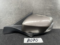 VOLVO XC70 Genuine Door Mirror 026255 Left Side x1