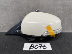 NISSAN TEANA J32 Genuine Door Mirror with Indicator STANLEY P8133L Left Side x1