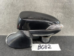 TOYOTA COROLLA AXIO NZE161 NRE161 NZE164 NKE165 ZRE162 Genuine Door Mirror TOKIRIKA TR1001 / 571744 Left Side x1
