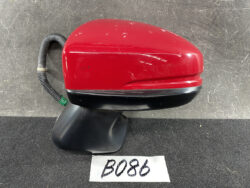 HONDA SHUTTLE GK3,GK4,GK5,GK6,GK8,GK9,GP5,GP6,GP7,GP8 Genuine Door Mirror  T5A Left Side x1