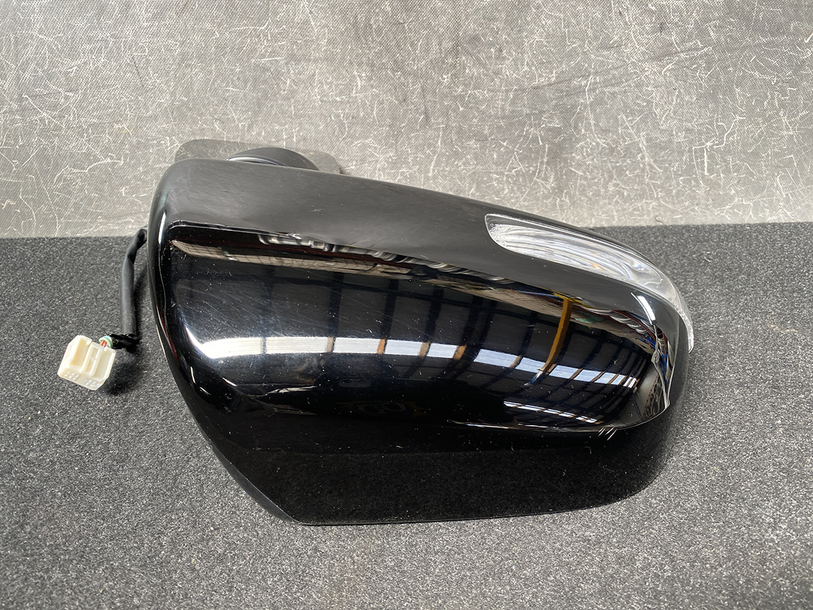 B114_9 TOYOTA NOAH VOXY ZRR70 ZRR75 Door Mirror Murakami 8406 / 8873 / Right Side x1 » NZ1.95 » JDM-PARTS NZ » JDM-PARTS NZ TOYOTA NOAH VOXY ZRR70 ZRR75 Door Mirror Murakami 8406 / 8873 / Right Side x1 » JDM-PARTS NZ
