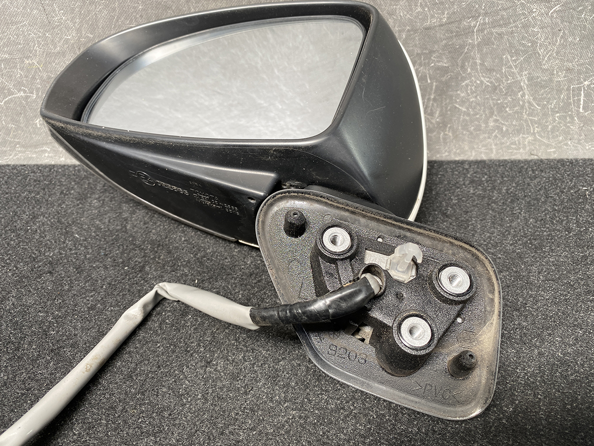 B127_11 TOYOTA PRIUS ZVW30 ZVW35 Mirror MURAKAMI 9316 Left Side x1 » NZ1.95 » JDM-PARTS NZ » JDM-PARTS NZ TOYOTA PRIUS ZVW30 ZVW35 Mirror MURAKAMI 9316 Left Side x1 » JDM-PARTS NZ